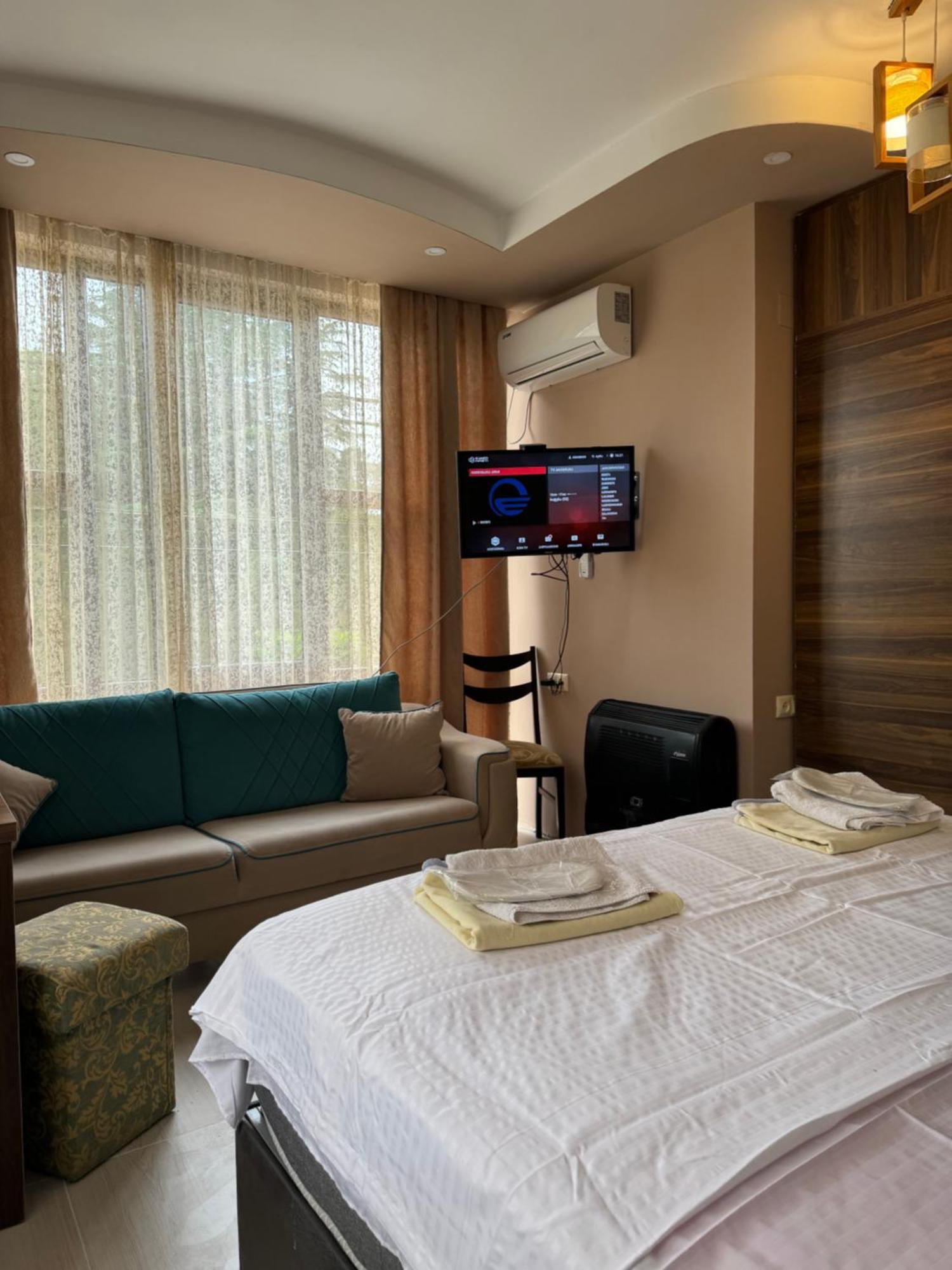 Hotel Guga Kobuleti Eksteriør bilde