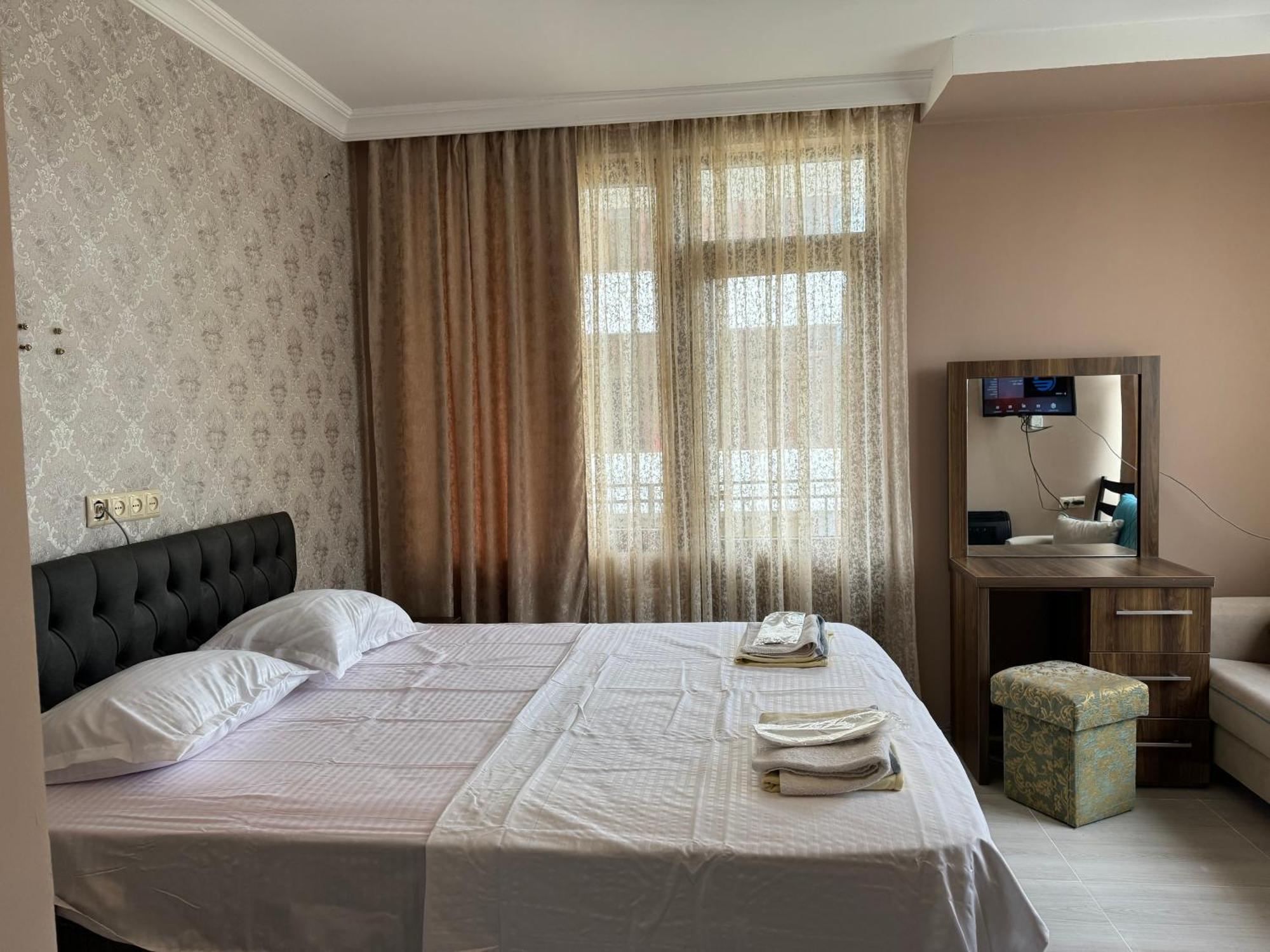 Hotel Guga Kobuleti Eksteriør bilde