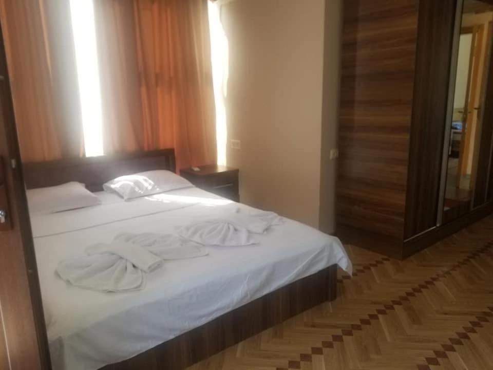 Hotel Guga Kobuleti Eksteriør bilde